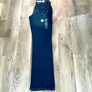30 x 36 (women’s size 9) Wrangler Ultimate Riding Jean/ Jade Series